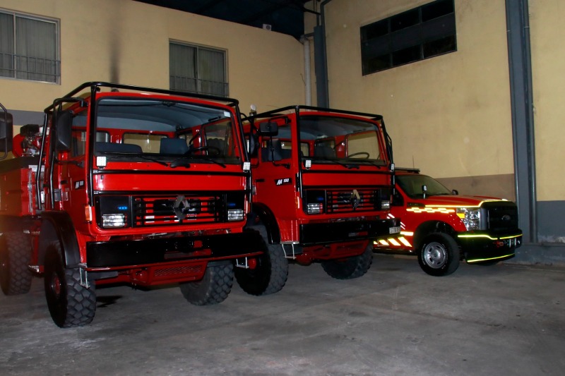 Llegaron tres nuevas unidades al Cuartel Central de Bomberos